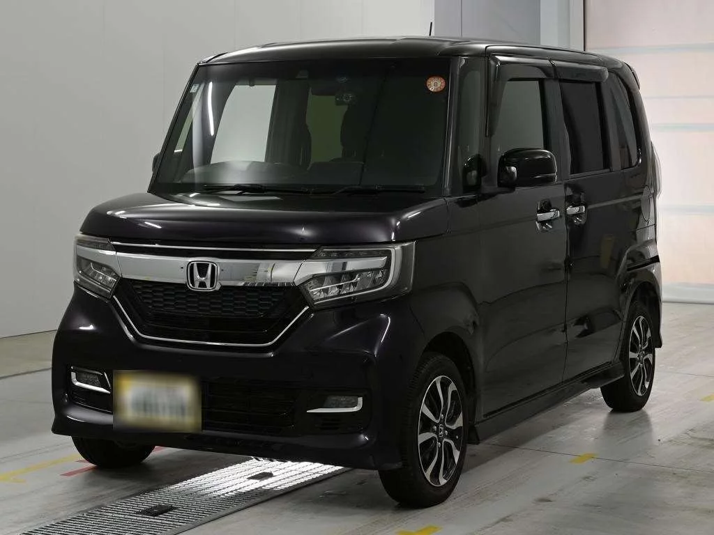 Honda N BOX CUSTOM  с аукциона в Японии