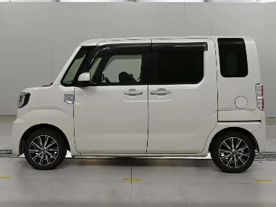 TOYOTA PIXIS MEGA