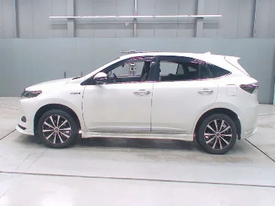 Toyota HARRIER HYBRID