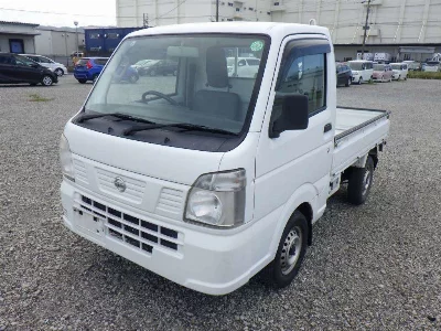 Nissan NT100 Clipper
