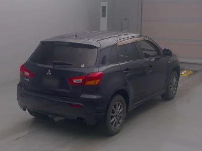 Mitsubishi RVR