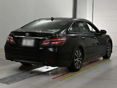 TOYOTA CROWN HYBRID