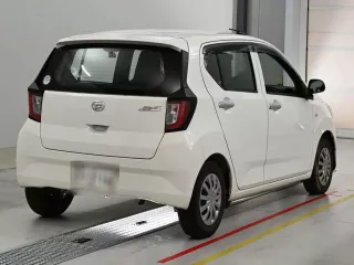 Цена авто Daihatsu  с аукционов Японии, номер кузова LA350S, пробег 121 000, оценка 8