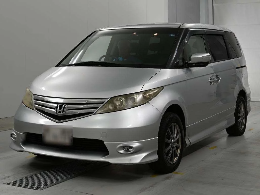 Honda Elysion  с аукциона в Японии