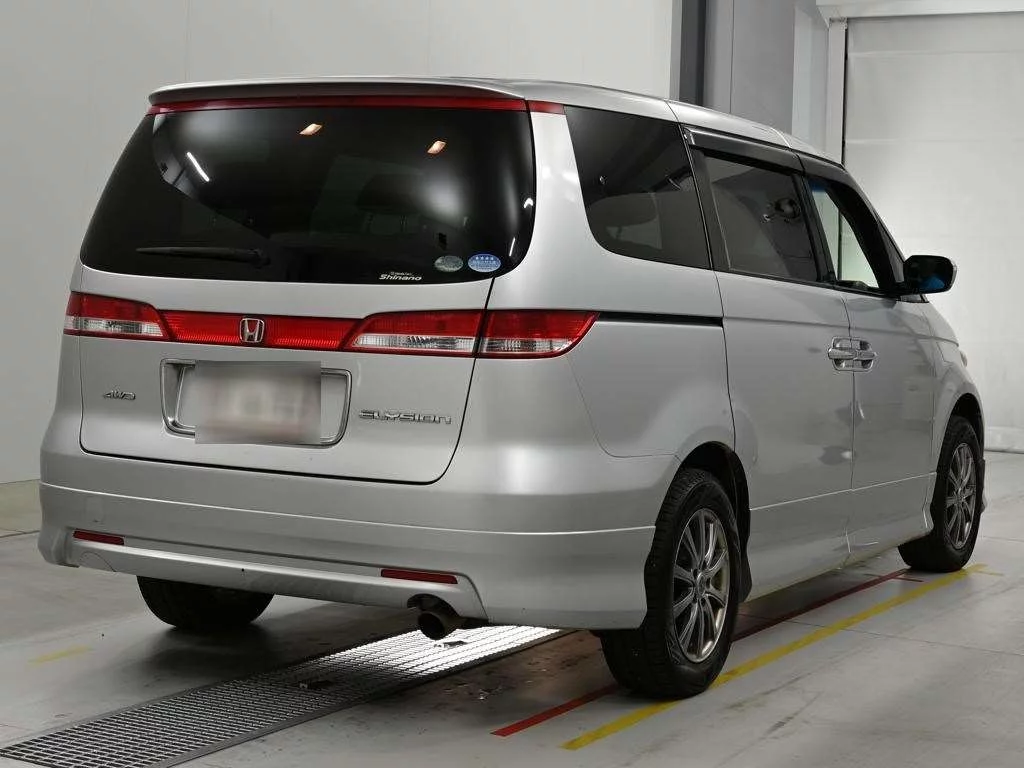 Honda Elysion  с аукциона в Японии
