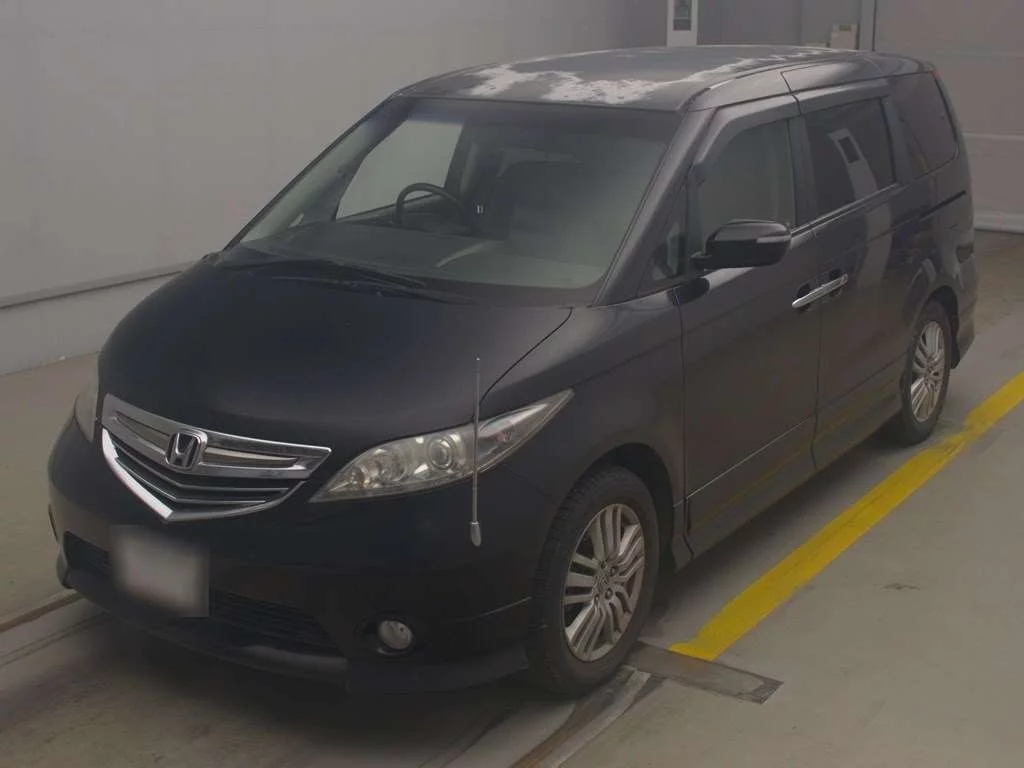 Honda Elysion  с аукциона в Японии
