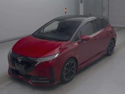 Nissan Aura