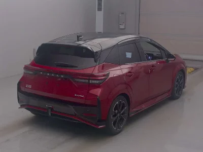 Nissan Aura