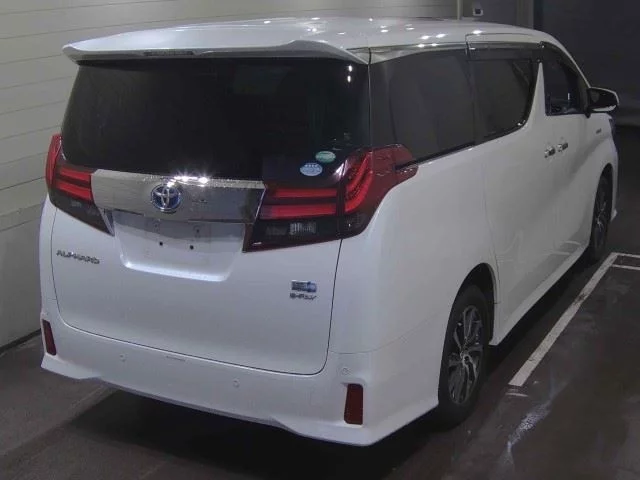Toyota Alphard  с аукциона в Японии