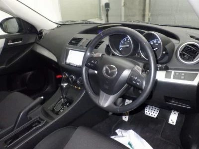 MAZDA AXELA SPORT