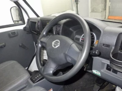 Nissan NT100 Clipper
