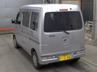 Toyota Pixis Van