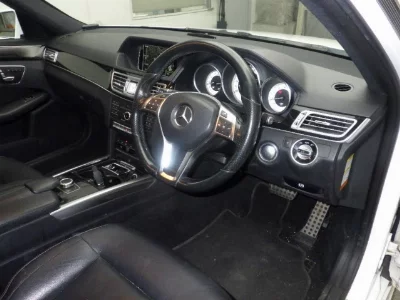 MERCEDES BENZ E CLASS STATION WAGON