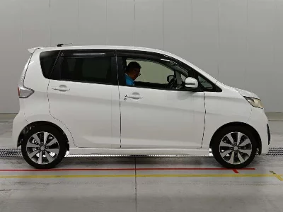 Mitsubishi ek Custom