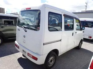 Toyota Pixis Van