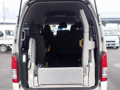 Toyota HiAce Van