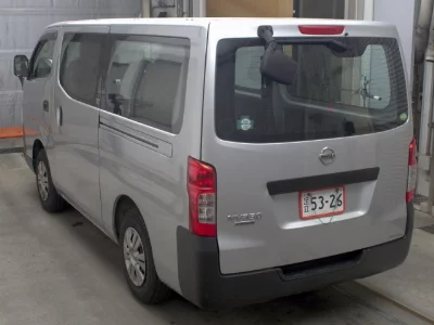 Nissan NV350 Caravan