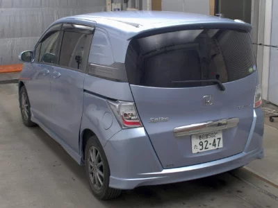 Honda Freed Spike