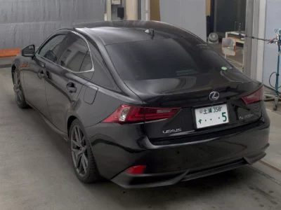LEXUS IS
