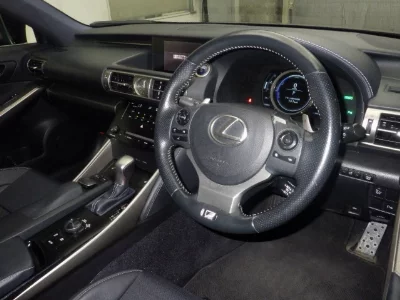 LEXUS IS