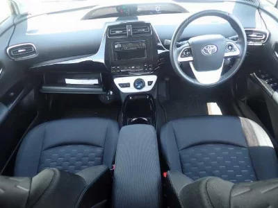 Toyota Prius PHV
