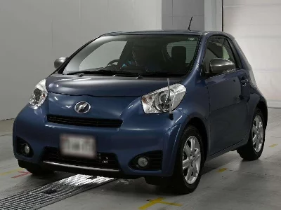 Toyota iQ