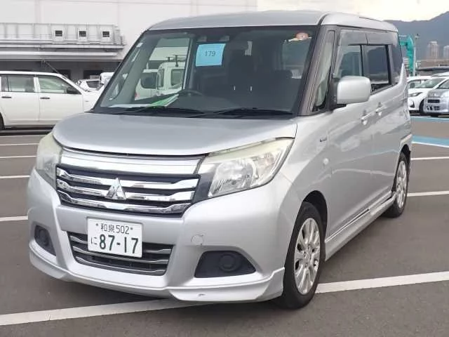 Mitsubishi Delica D:2  с аукциона в Японии