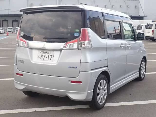 Mitsubishi Delica D:2  с аукциона в Японии