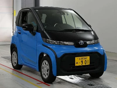 TOYOTA C+POD