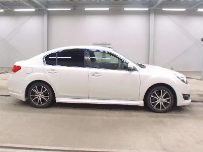 Subaru Legacy B4