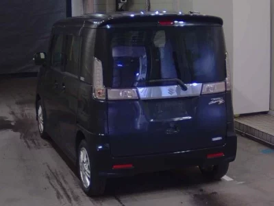Suzuki Spacia Custom