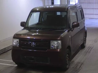 Toyota Pixis Space