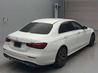 MERCEDES BENZ E CLASS