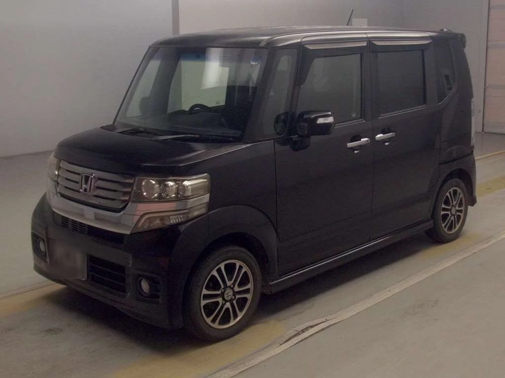 Honda N BOX CUSTOM  с аукциона в Японии