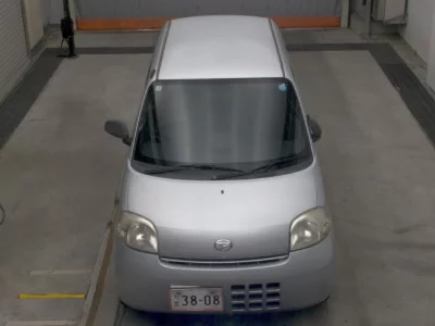 Daihatsu Esse