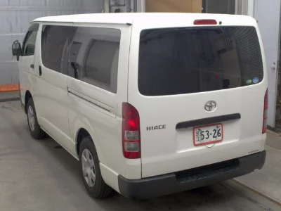 Toyota HiAce Van
