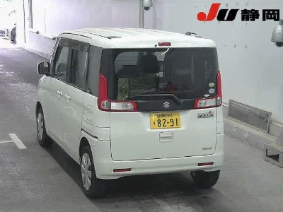 Suzuki Spacia