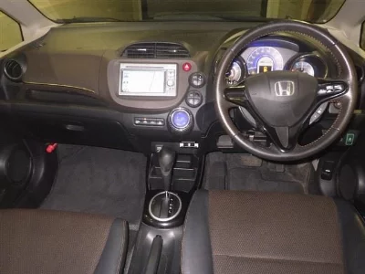 Honda FIT SHUTTLE HYBRID
