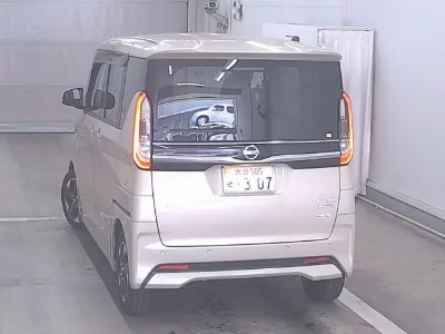 NISSAN ROOX