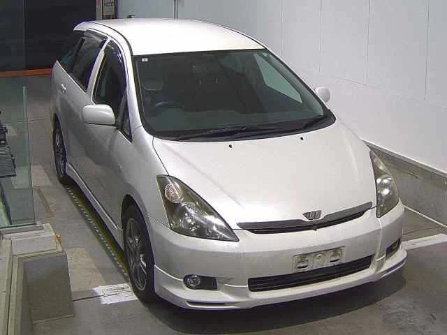 Toyota Wish  с аукциона в Японии