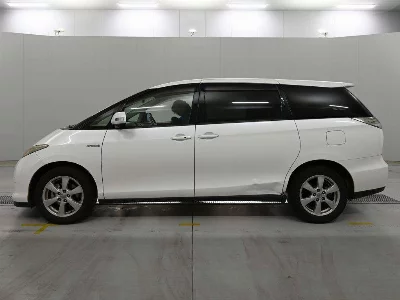 Статистика аукционов Toyota Estima Hybrid