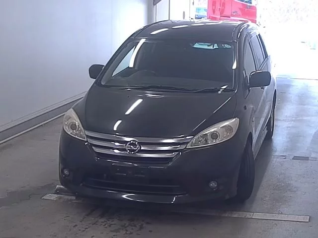 Nissan Lafesta  с аукциона в Японии