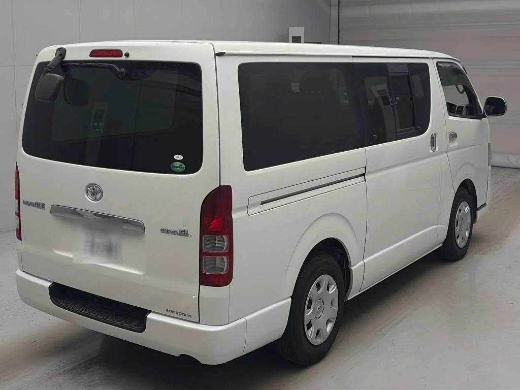 Toyota RegiusAce  с аукциона в Японии
