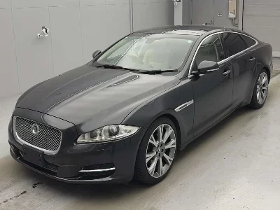 JAGUAR XJ6