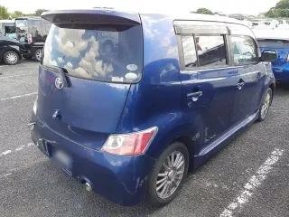 Toyota bB