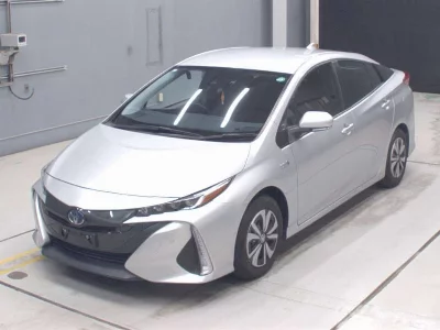 TOYOTA PRIUS PHV
