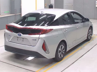 TOYOTA PRIUS PHV
