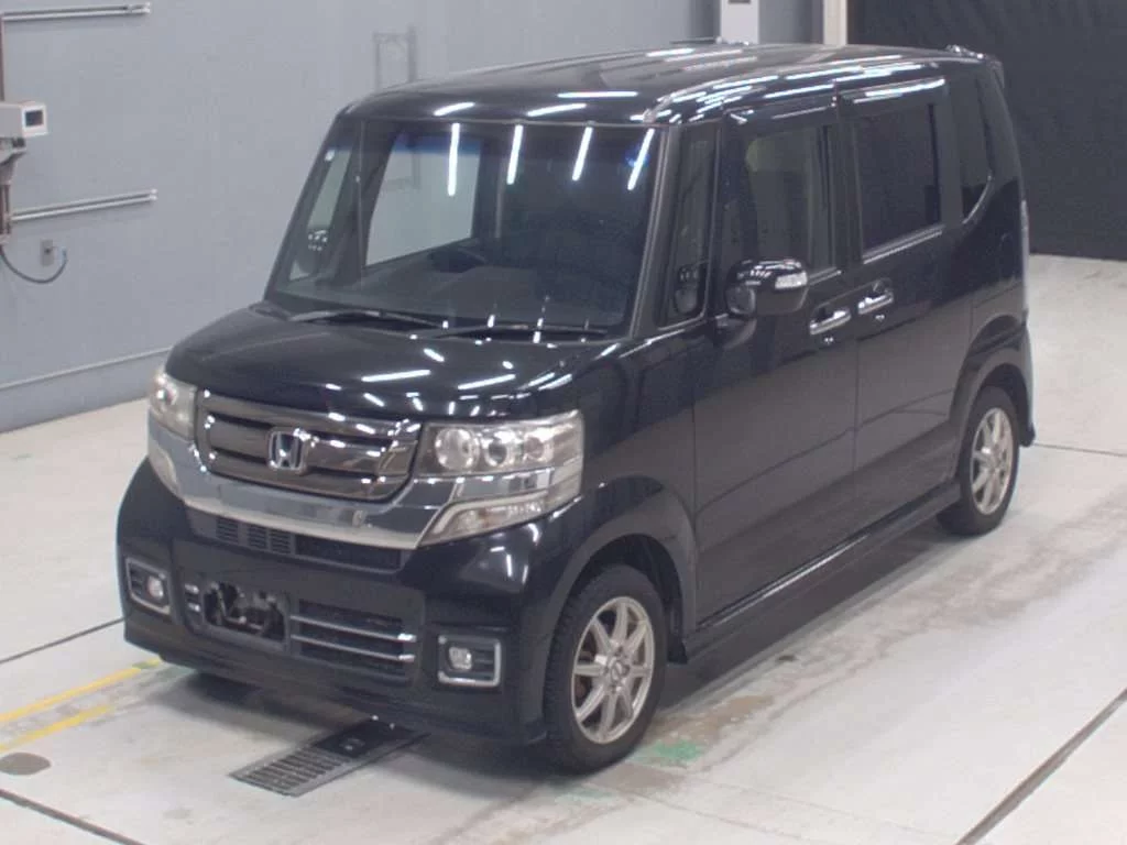 Honda N BOX CUSTOM  с аукциона в Японии