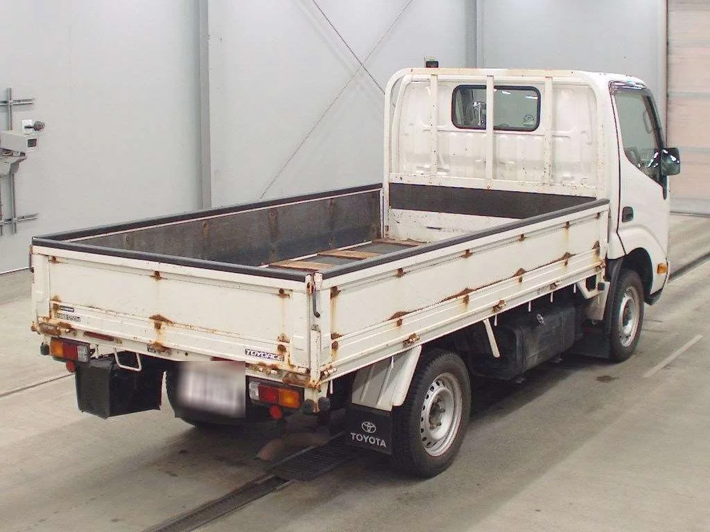 Toyota ToyoAce  с аукциона в Японии