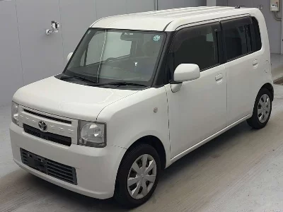 Toyota Pixis Space